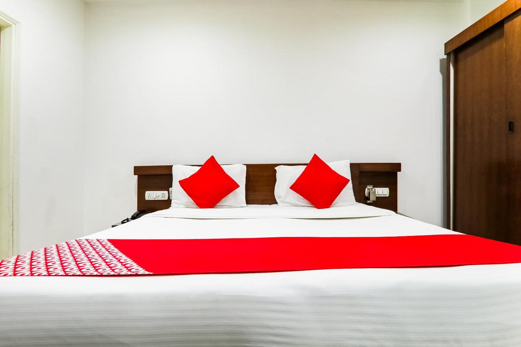 Hotel Sita Kiran Bareilly Ngoại thất bức ảnh