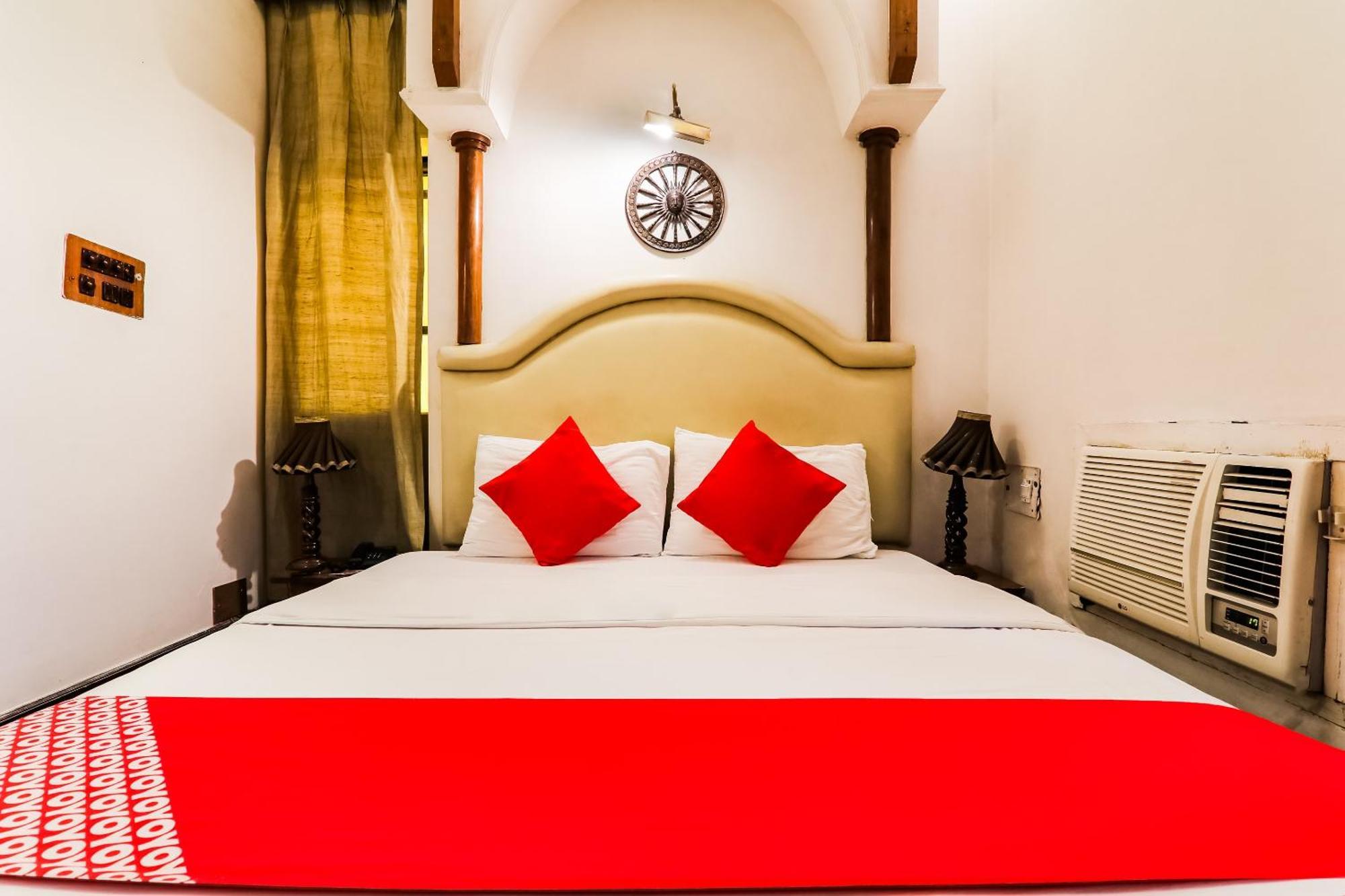 Hotel Sita Kiran Bareilly Ngoại thất bức ảnh
