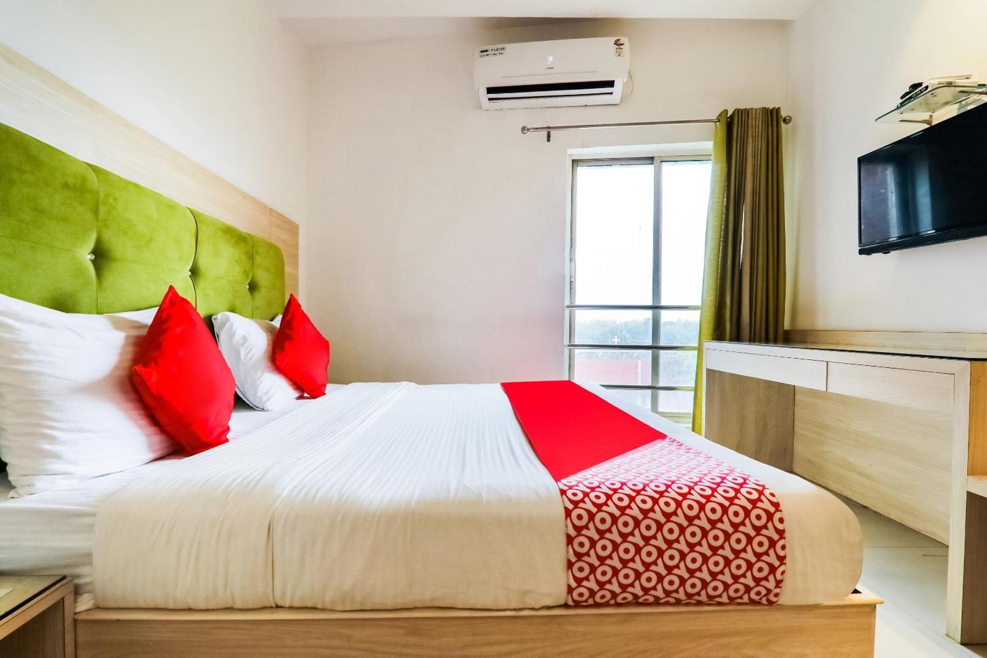 Hotel Sita Kiran Bareilly Ngoại thất bức ảnh