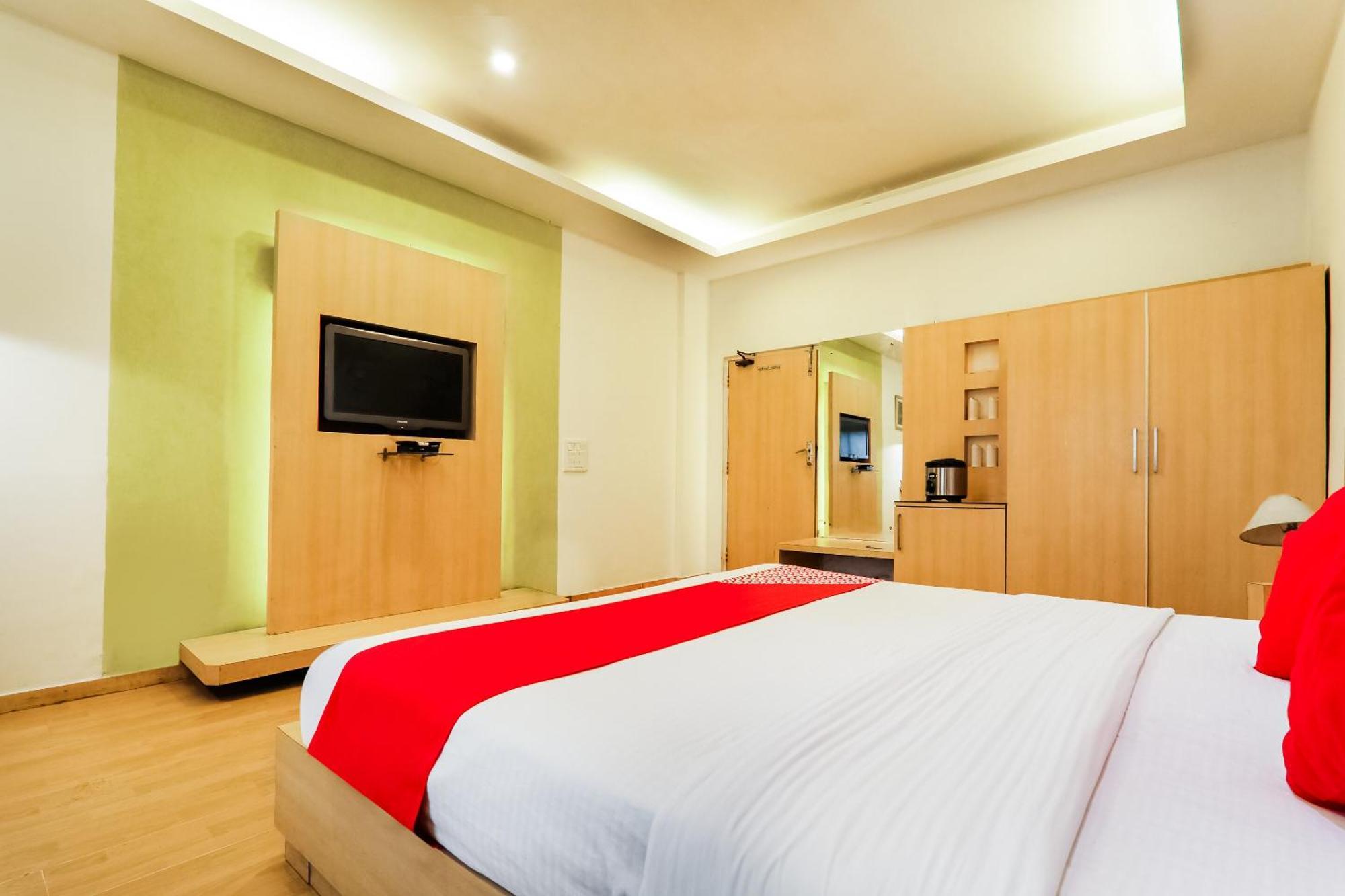 Hotel Sita Kiran Bareilly Ngoại thất bức ảnh