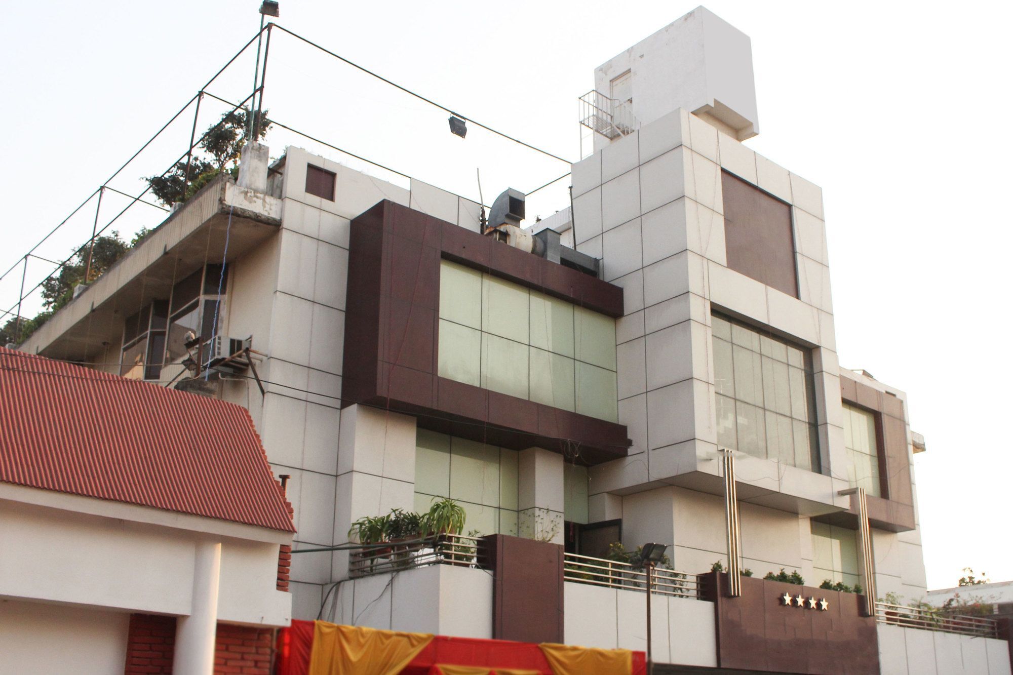 Hotel Sita Kiran Bareilly Ngoại thất bức ảnh